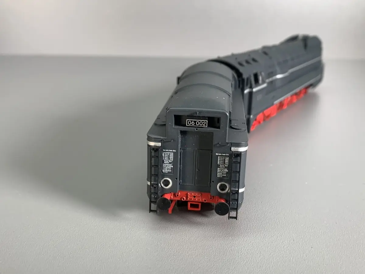 Brawa Modelleisenbahn Stromlinien-Dampflok