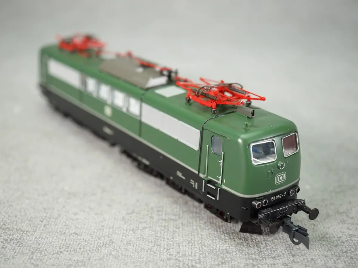 Roco Modelleisenbahn Elektrolokomotive BR 151 der Deutschen Bundesbahn