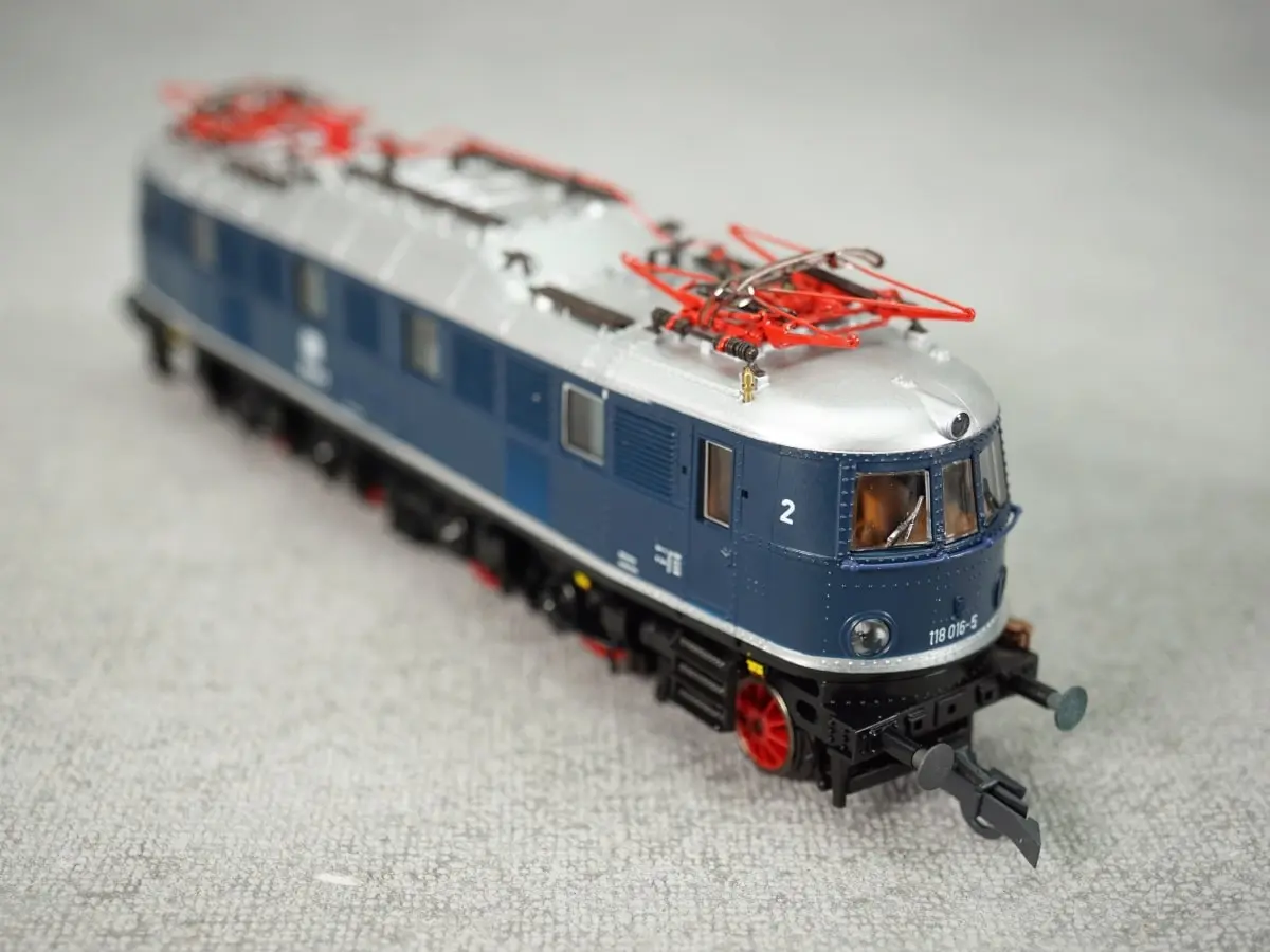 Roco Modelleisenbahn Elektrolokomotive - BR 118 - DB